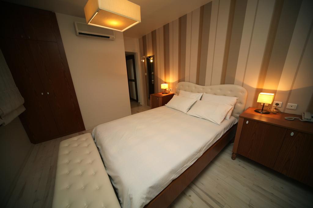 Apollon Hotel Tenedos Buitenkant foto