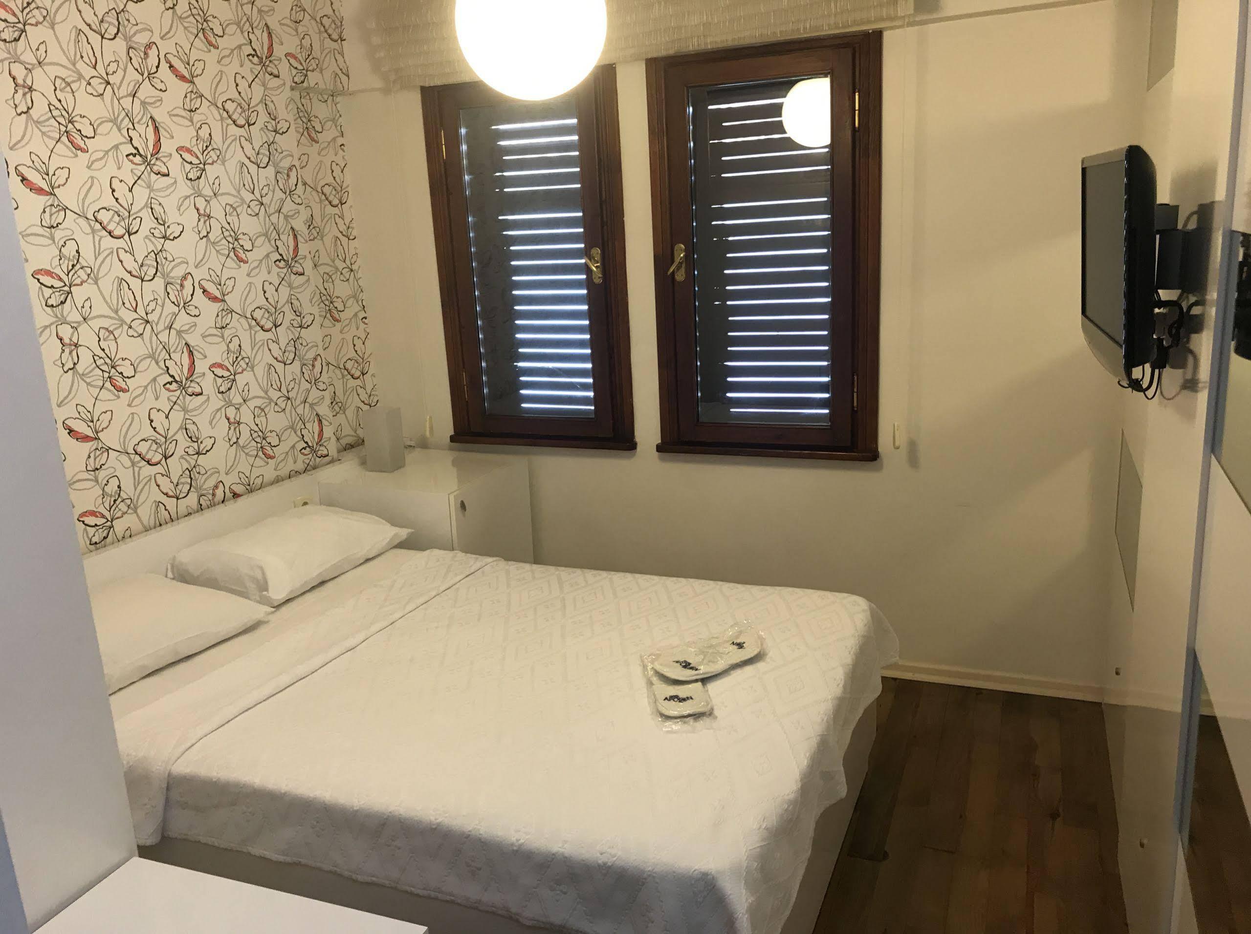 Apollon Hotel Tenedos Buitenkant foto