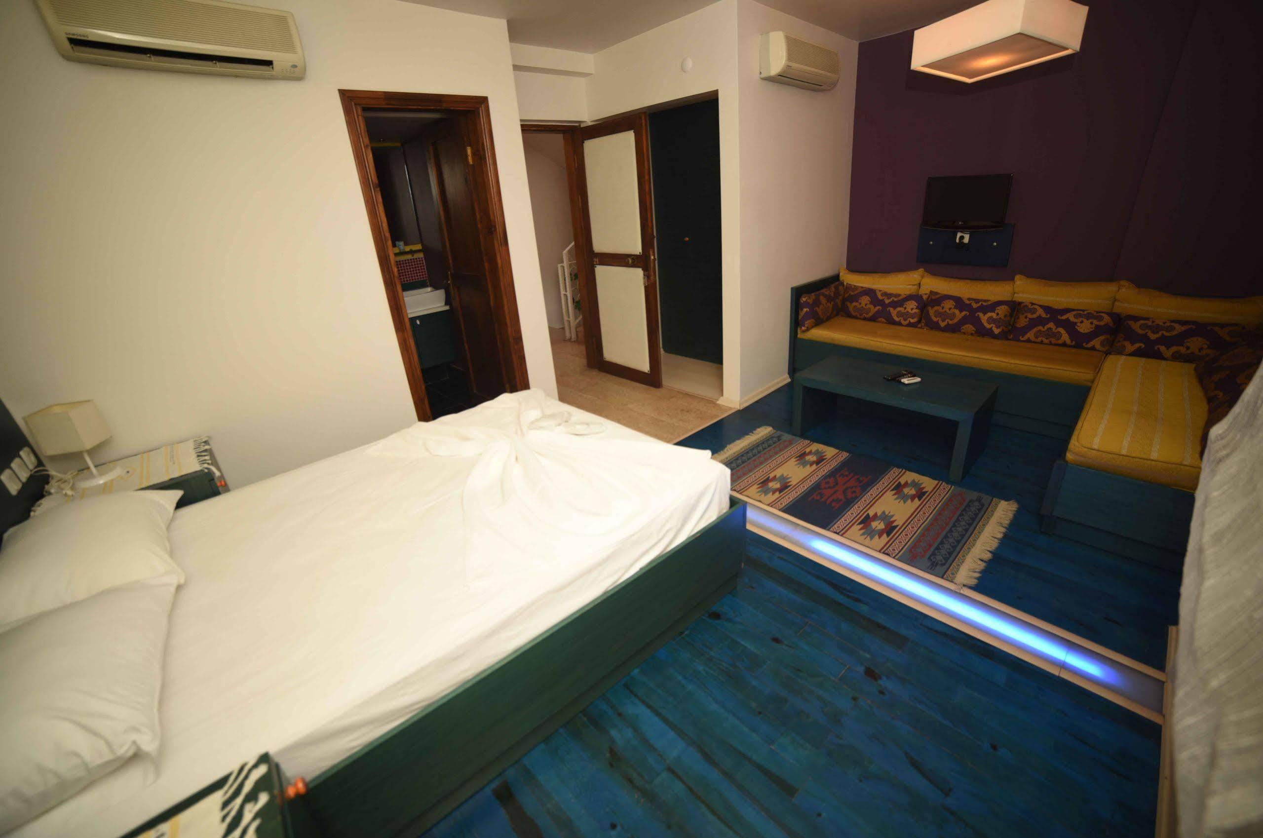 Apollon Hotel Tenedos Buitenkant foto
